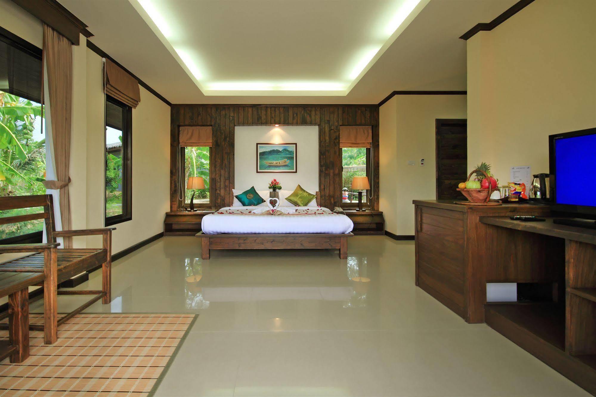 The Villa Laemhin Lagoon Resort Phuket Kültér fotó