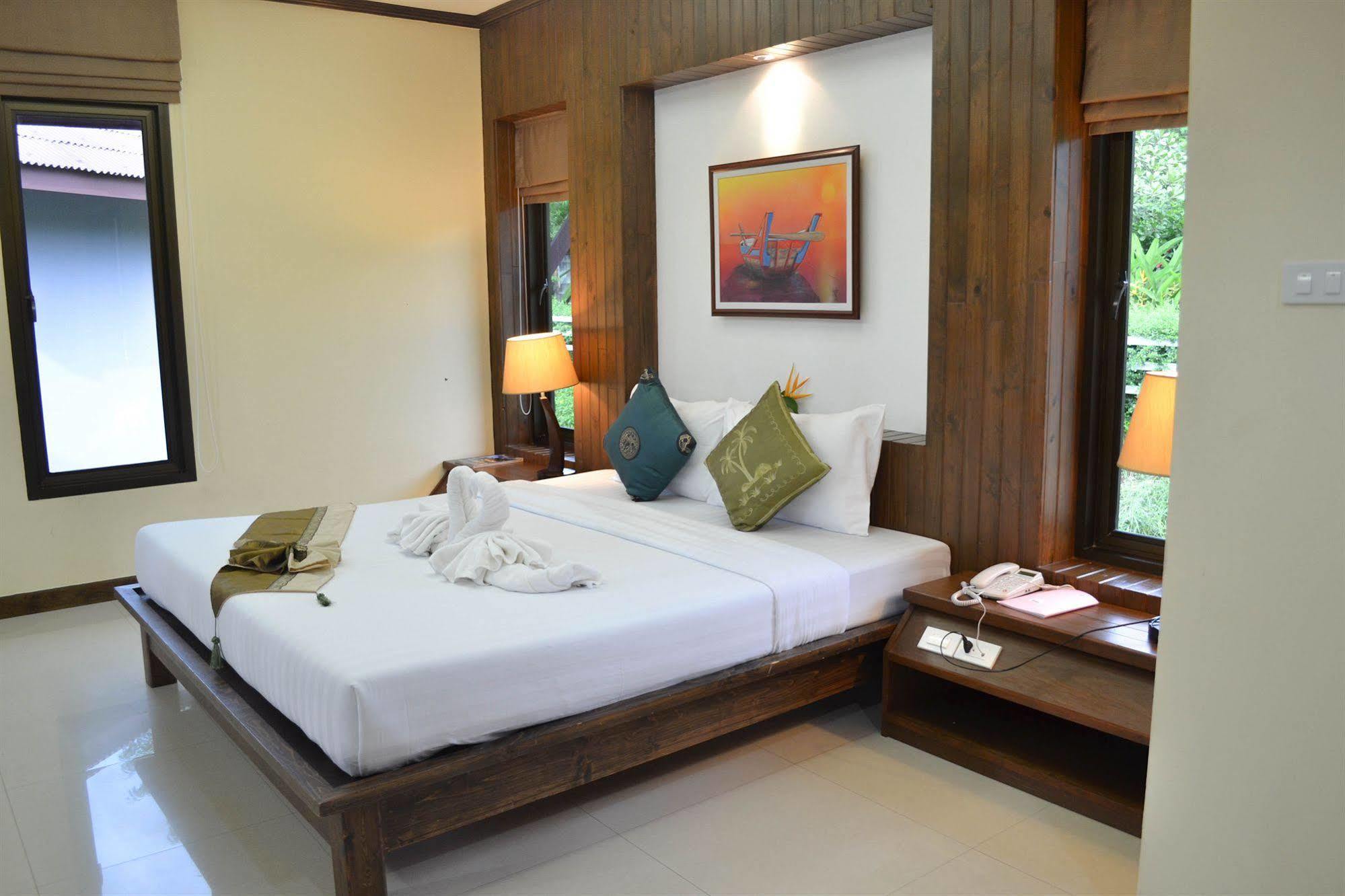 The Villa Laemhin Lagoon Resort Phuket Kültér fotó