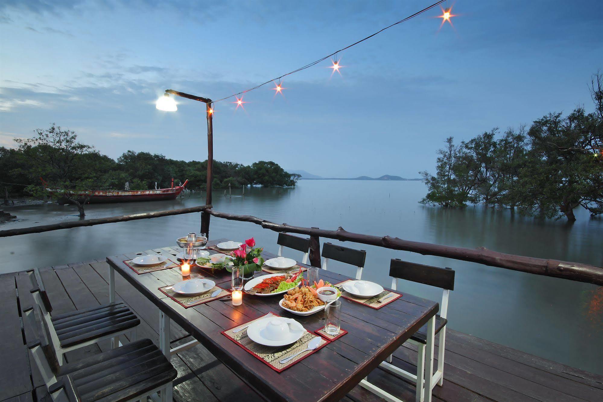 The Villa Laemhin Lagoon Resort Phuket Kültér fotó